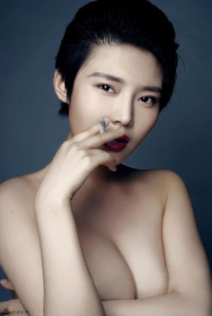 为丈夫升职漂亮妻子