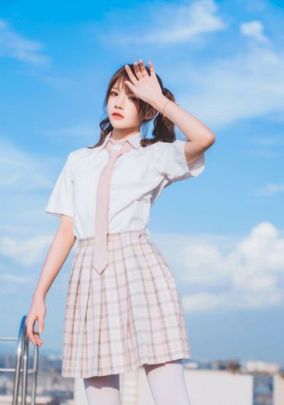 日本她在丈面前被耍了在线观看